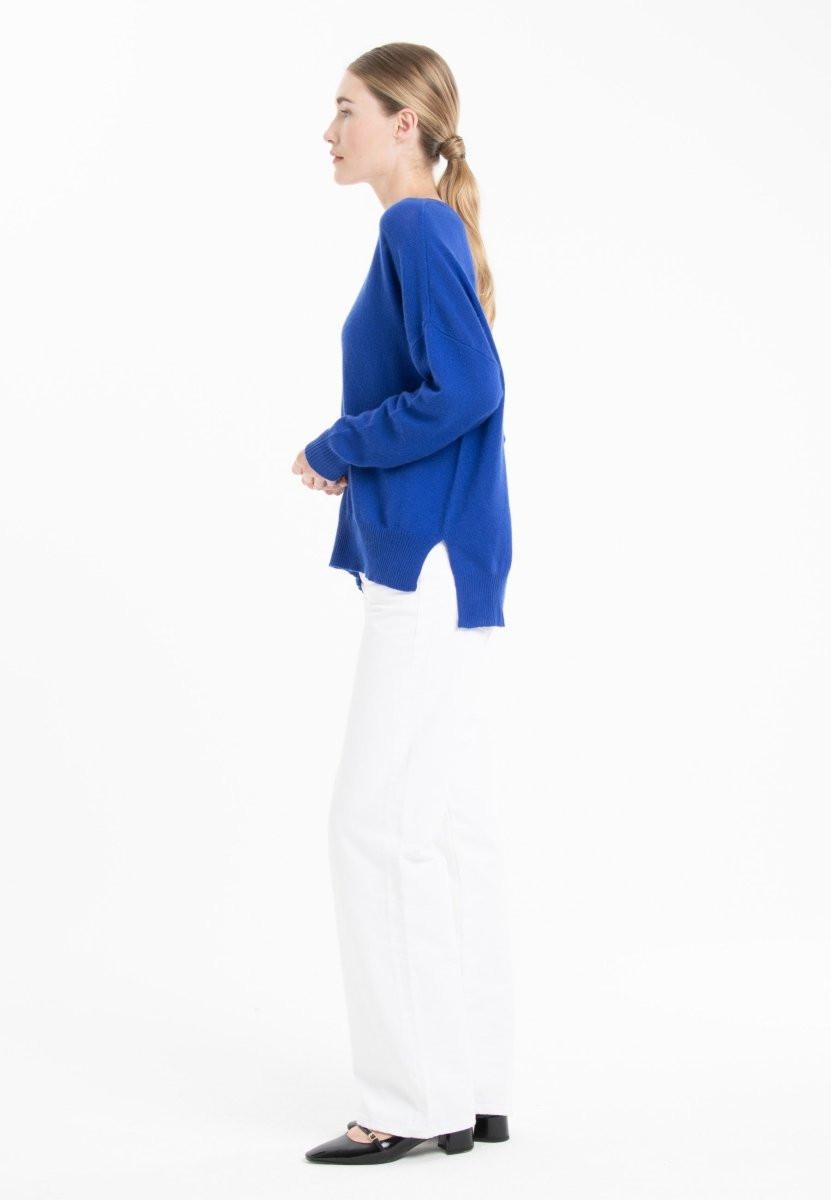 Studio Cashmere8 NAMI 23 V-Ausschnitt Pullover mit farbigem Streifen - 100% Kaschmir