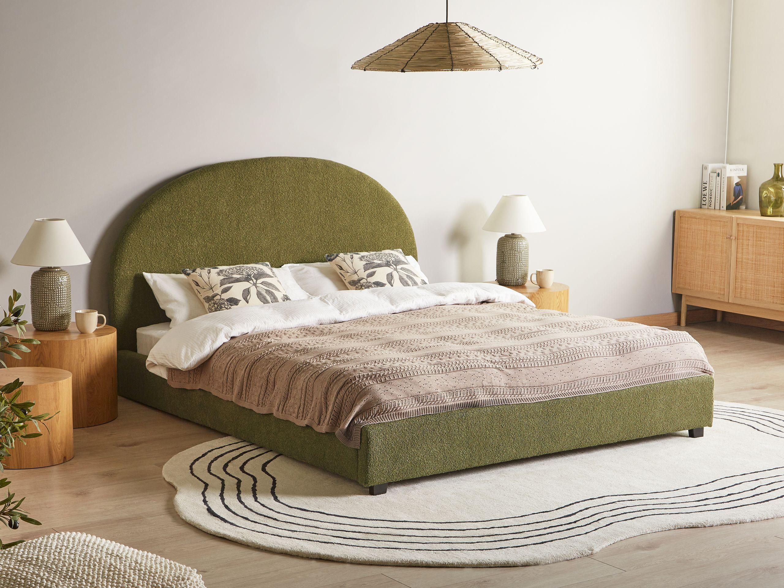 Beliani Bett mit Lattenrost aus Bouclé Retro VAUCLUSE