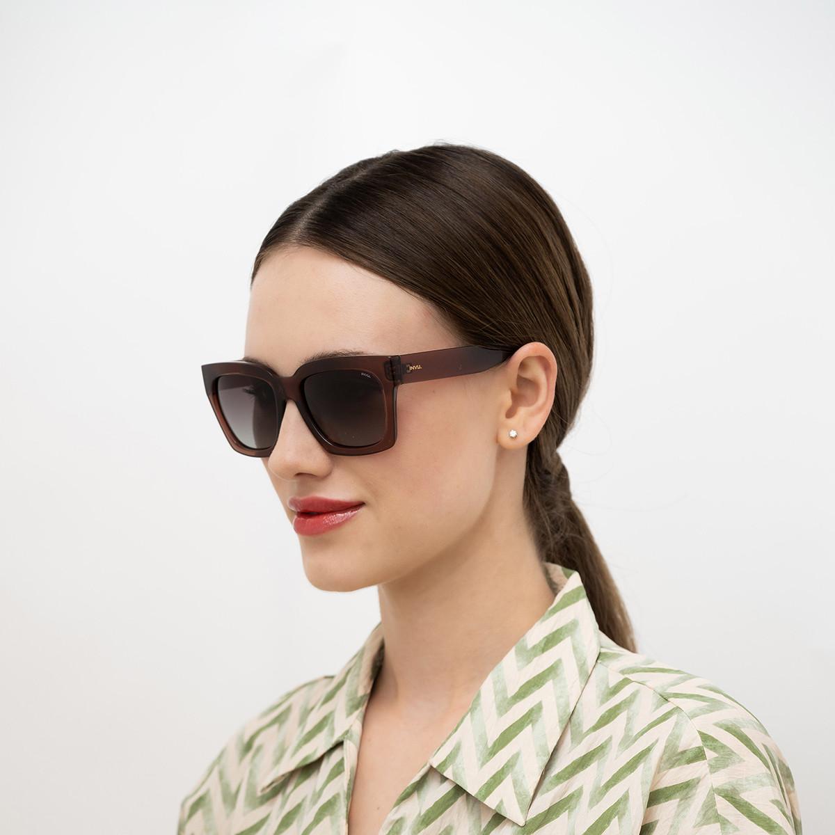 INVU Polarisierte Sonnenbrille mit Etui
