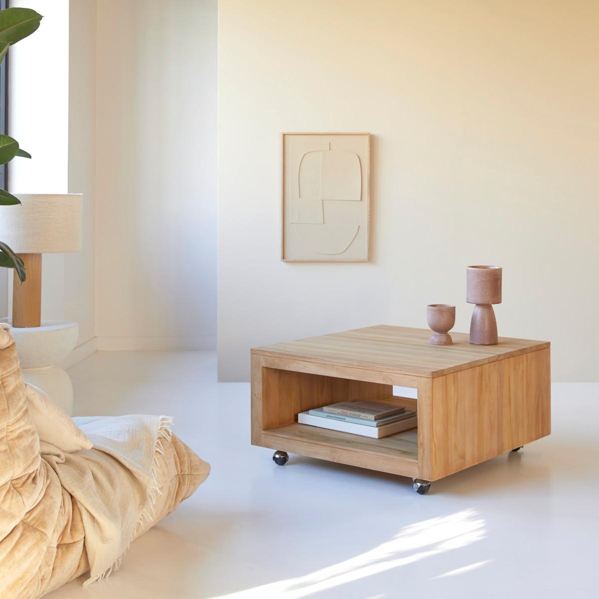 Tikamoon Quadratischer Couchtisch aus massivem Teakholz Anoa