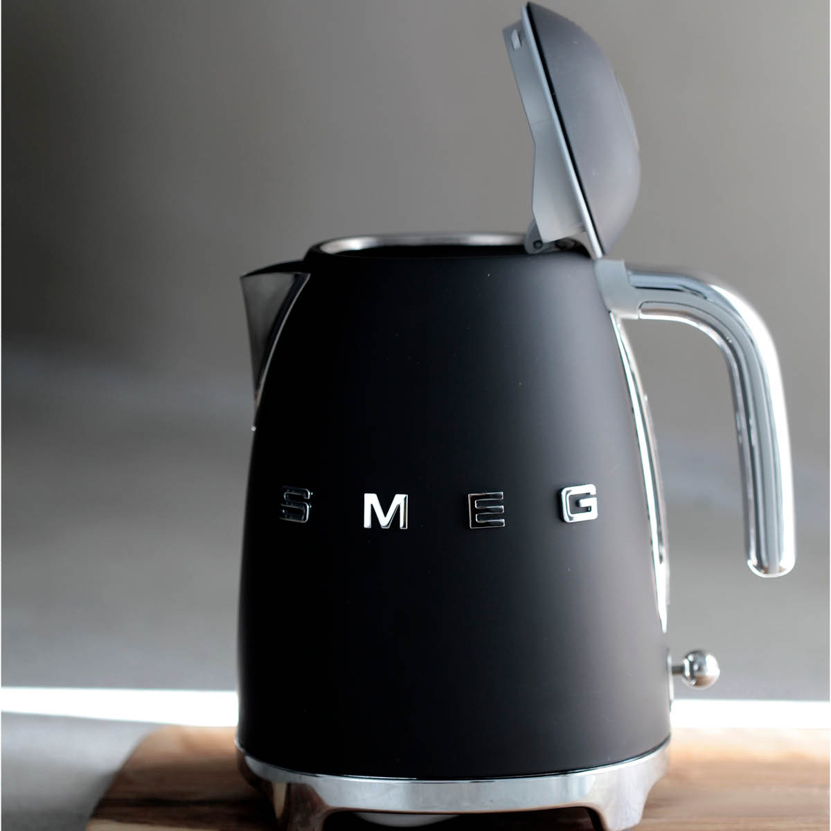 Smeg Vattenkokare KLF03 1,7 L Matt Svart