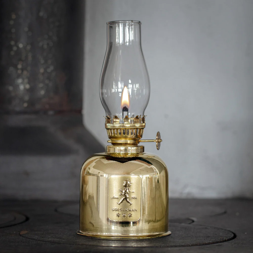 SOLSTICKAN Oljelampa 20 cm Guld