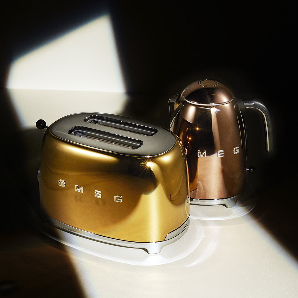 Smeg Vattenkokare KLF03 1,7 L Roséguld