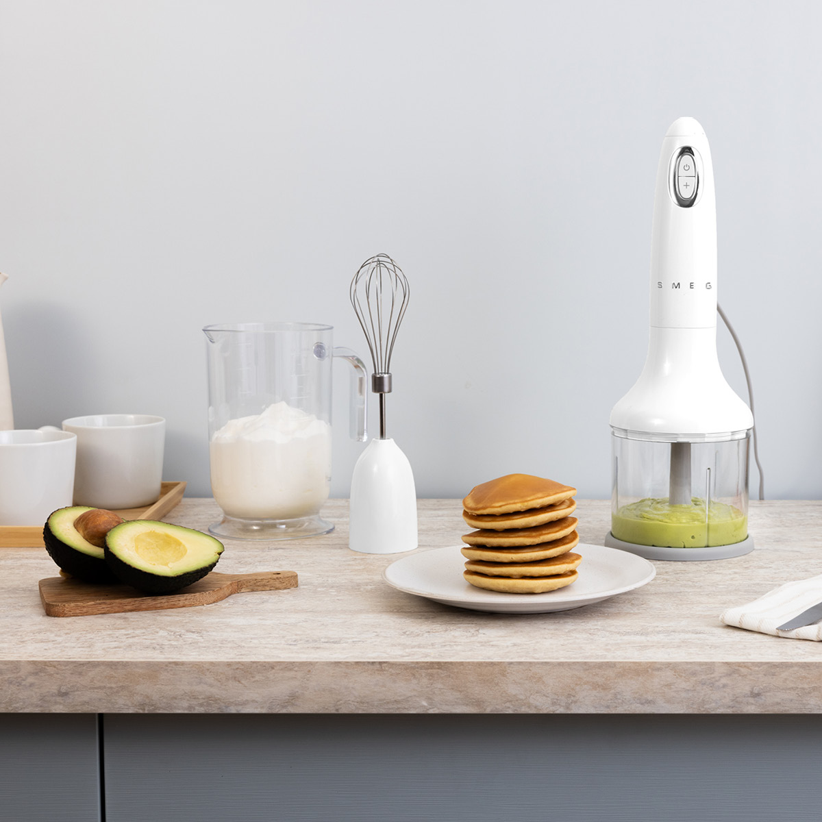 Smeg stavmixer med tillbehör HBF03 vit