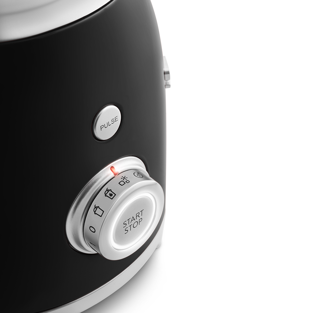 Smeg Blender BLF03 högblank Svart