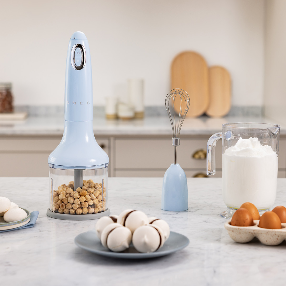 Smeg stavmixer med tillbehör HBF03 pastellblå