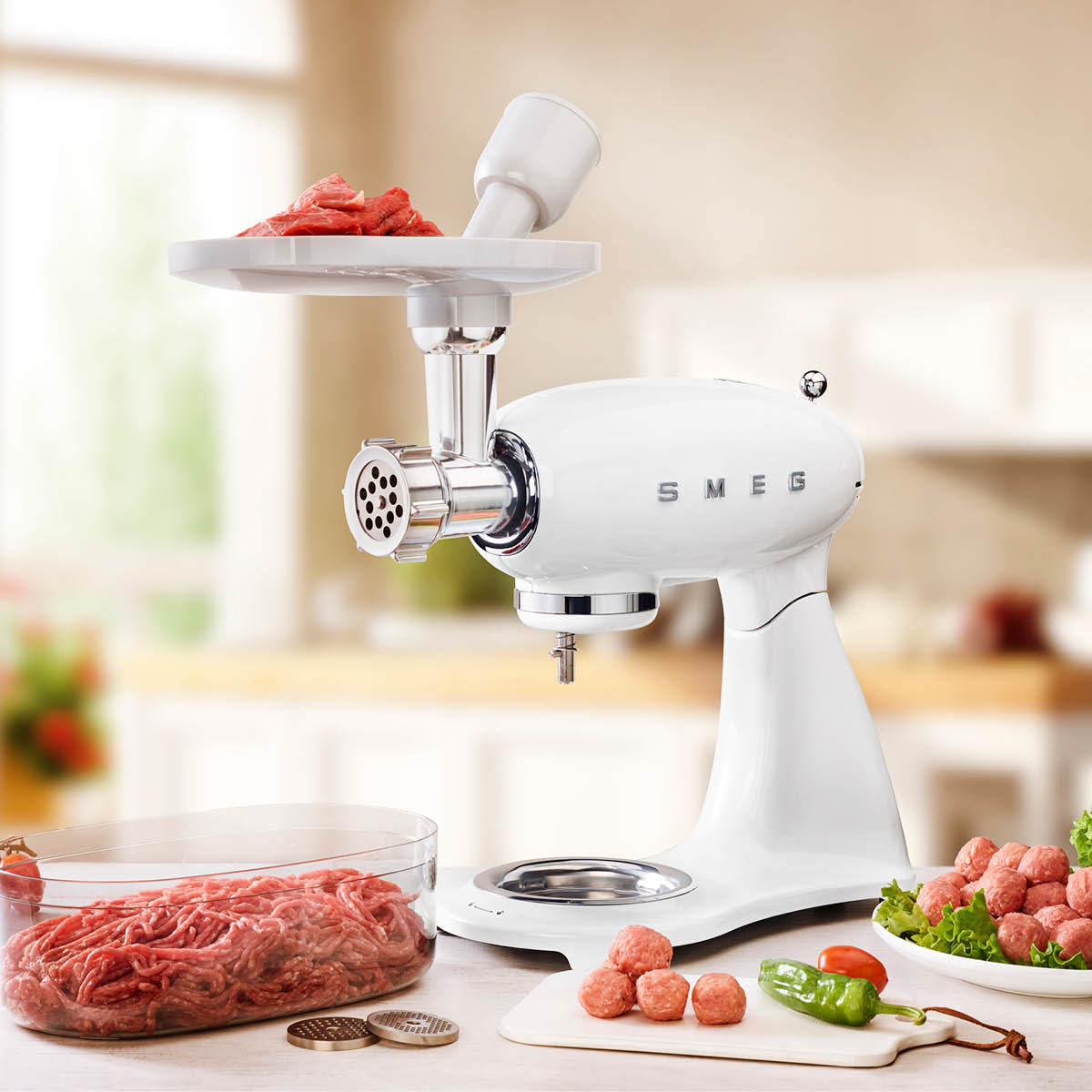 Smeg Köksmaskin SMF03 4,8 L Vit