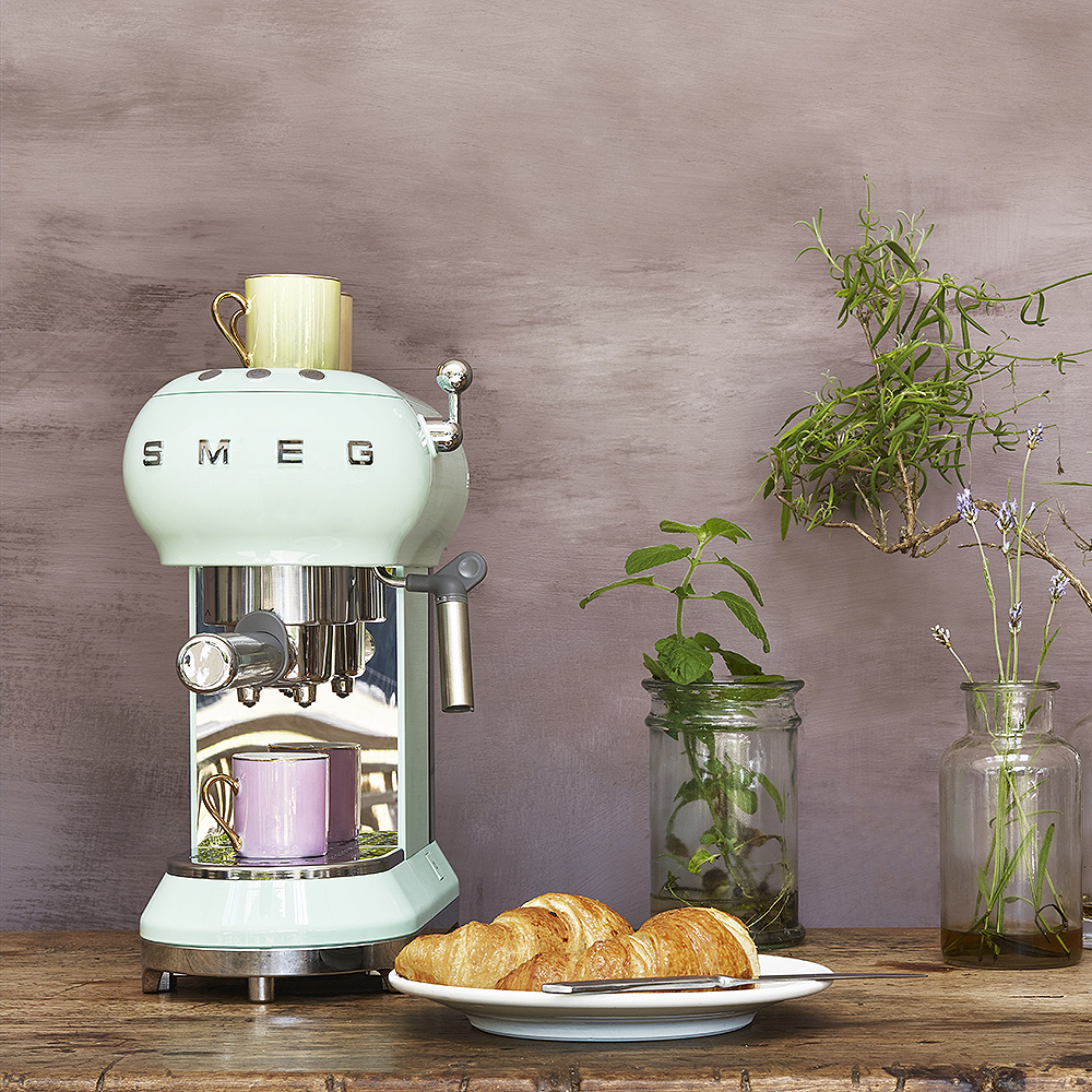 Smeg Espressomaskin ECF01 Grön