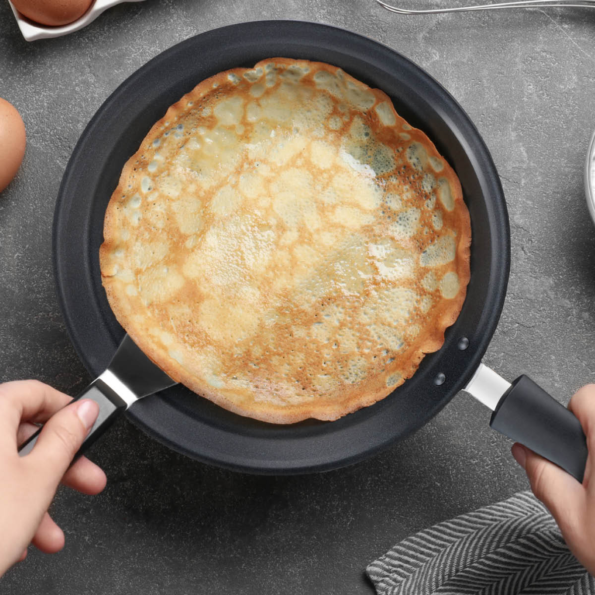 Tefal Unlimited Pannkakspanna 25 cm Svart