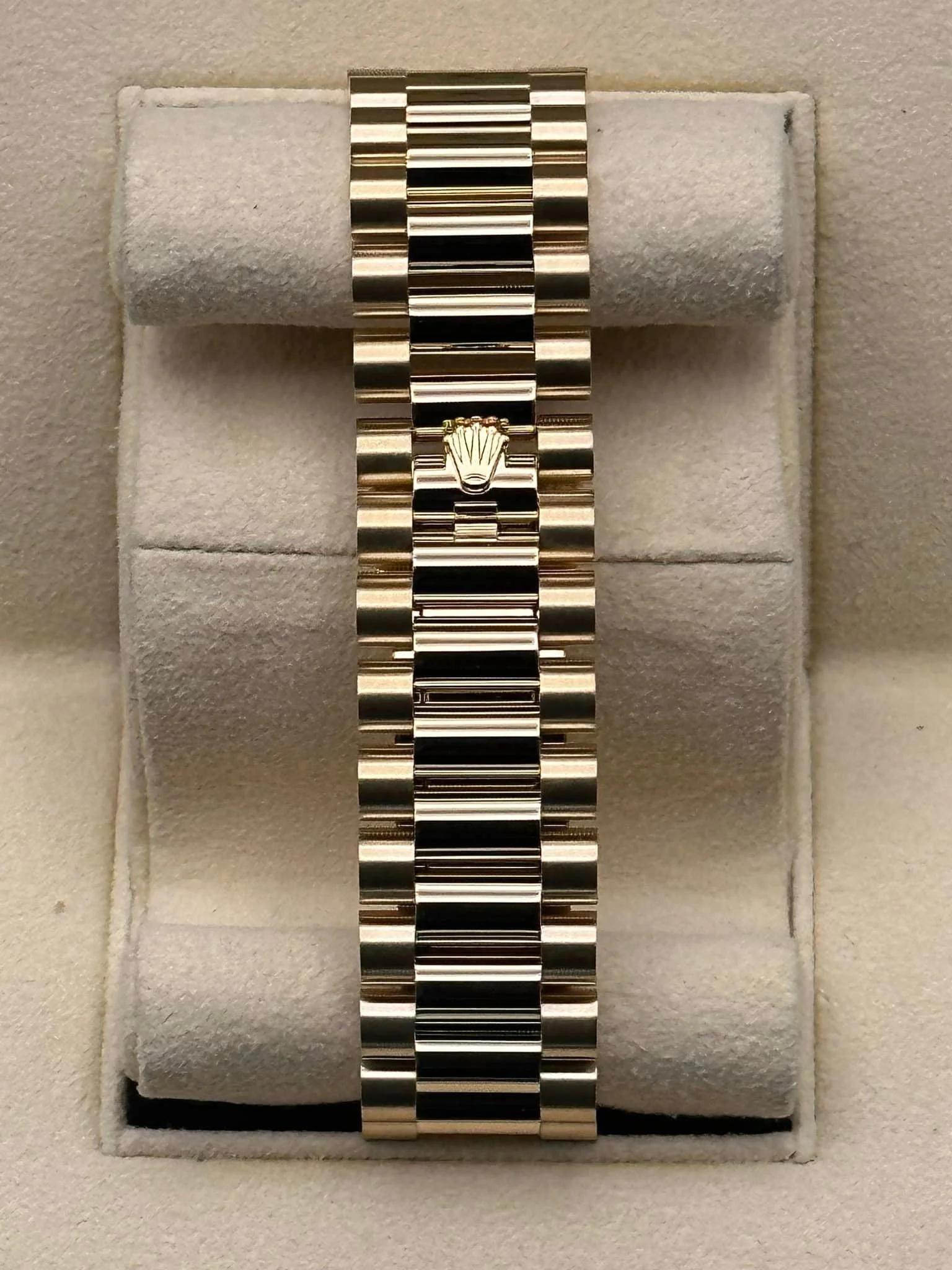 Day-Date 40mm 228238 Presidential Champagne Dial