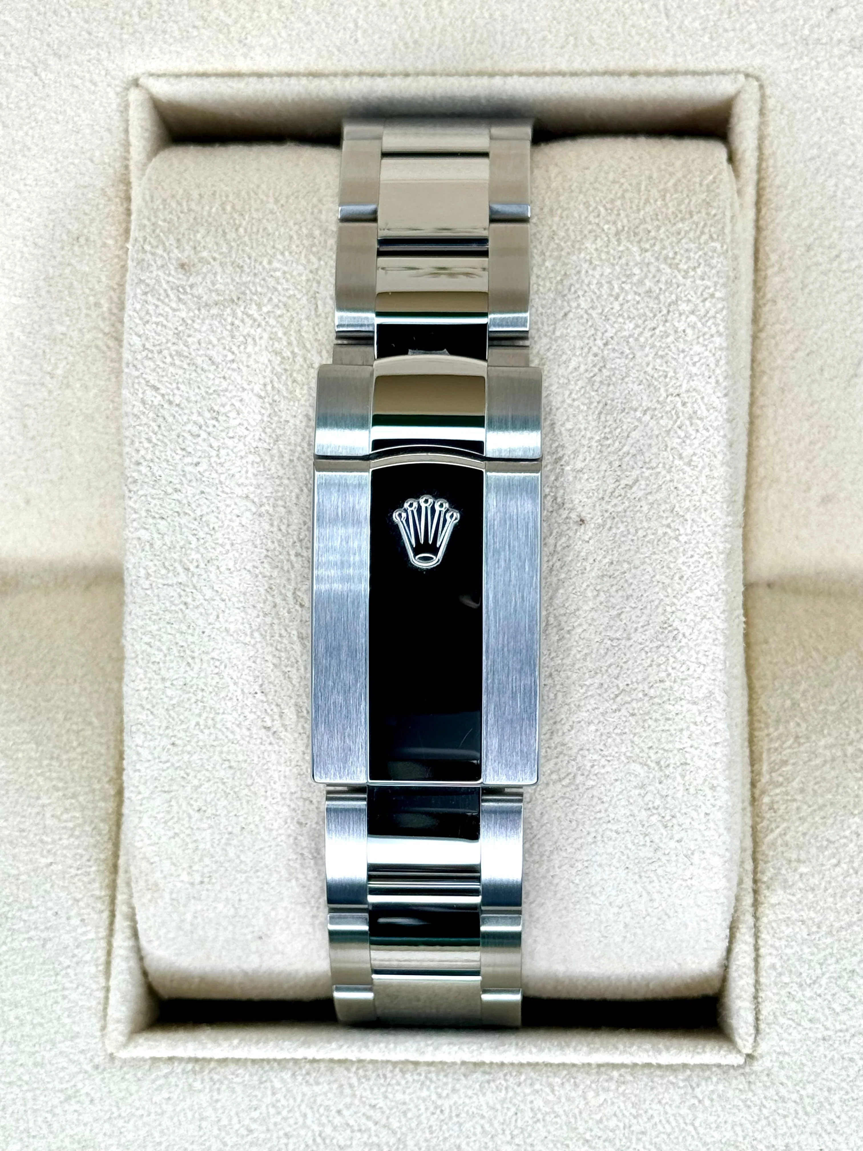 Datejust 41mm 126334 Stainless Steel Oyster Wimbeldon Dial