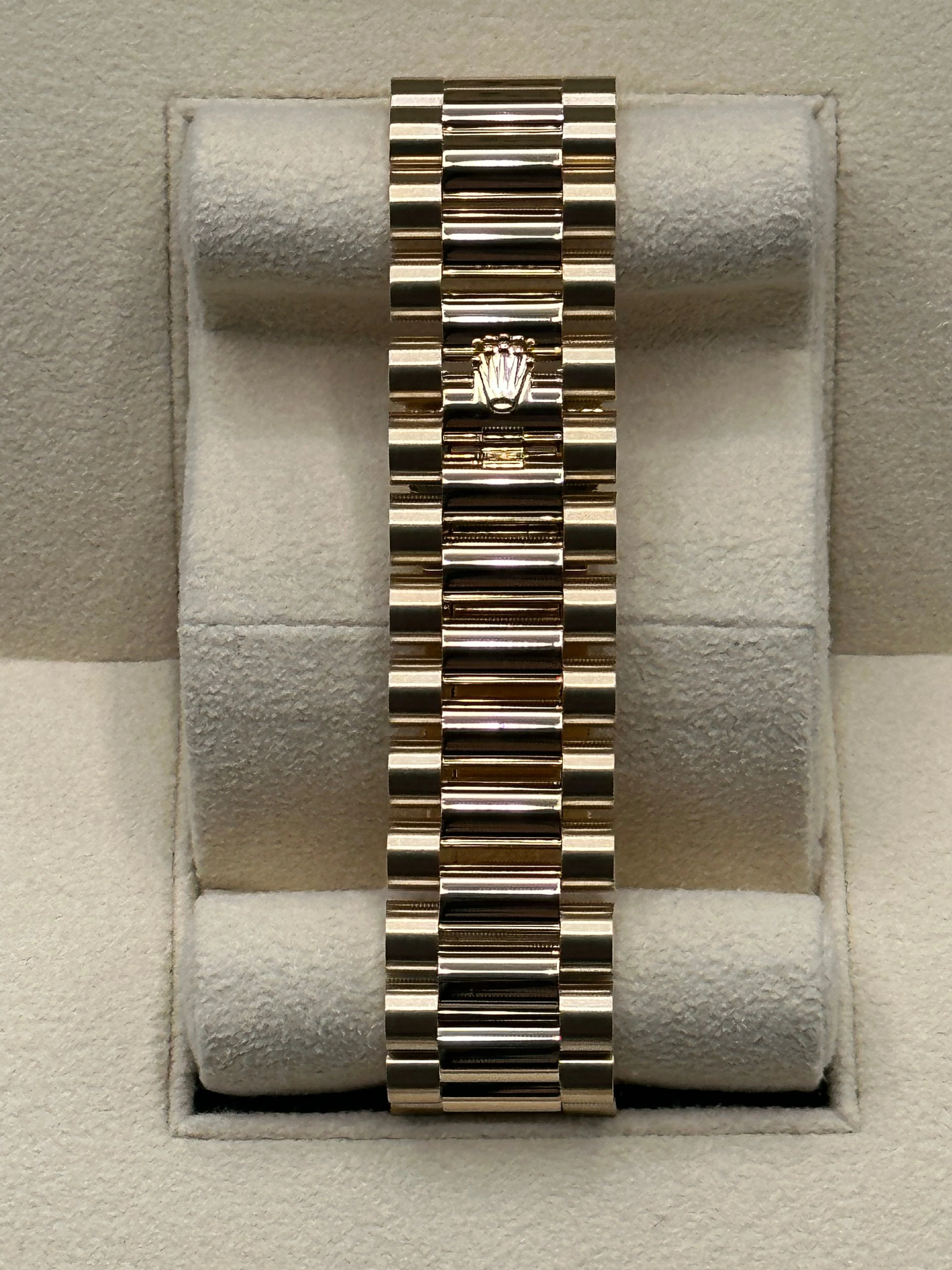 Day-Date 40mm 228238 Presidential Champagne Dial