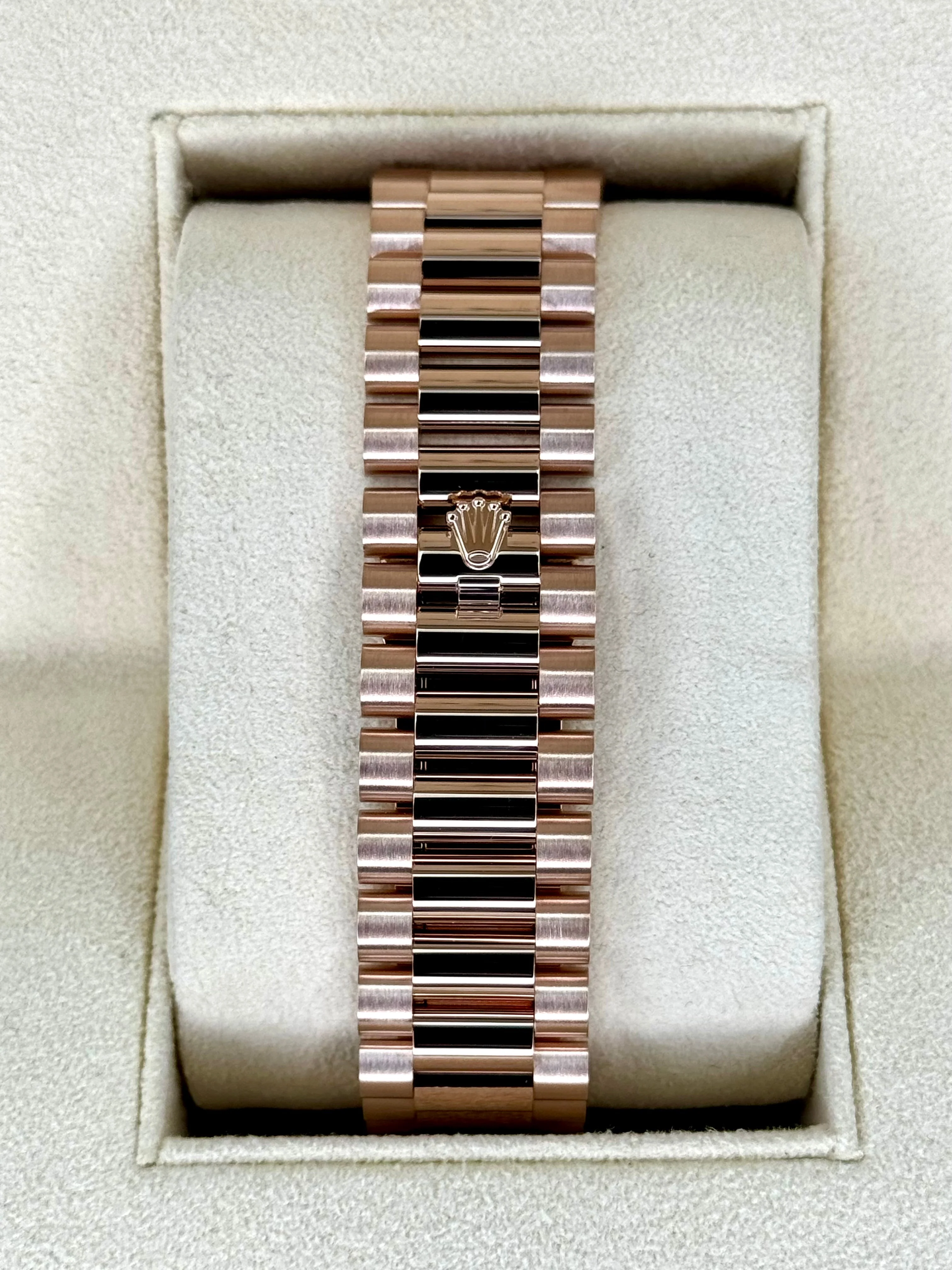 Day-Date 40mm 228235 Presidential Rose Gold Chocolate Dial