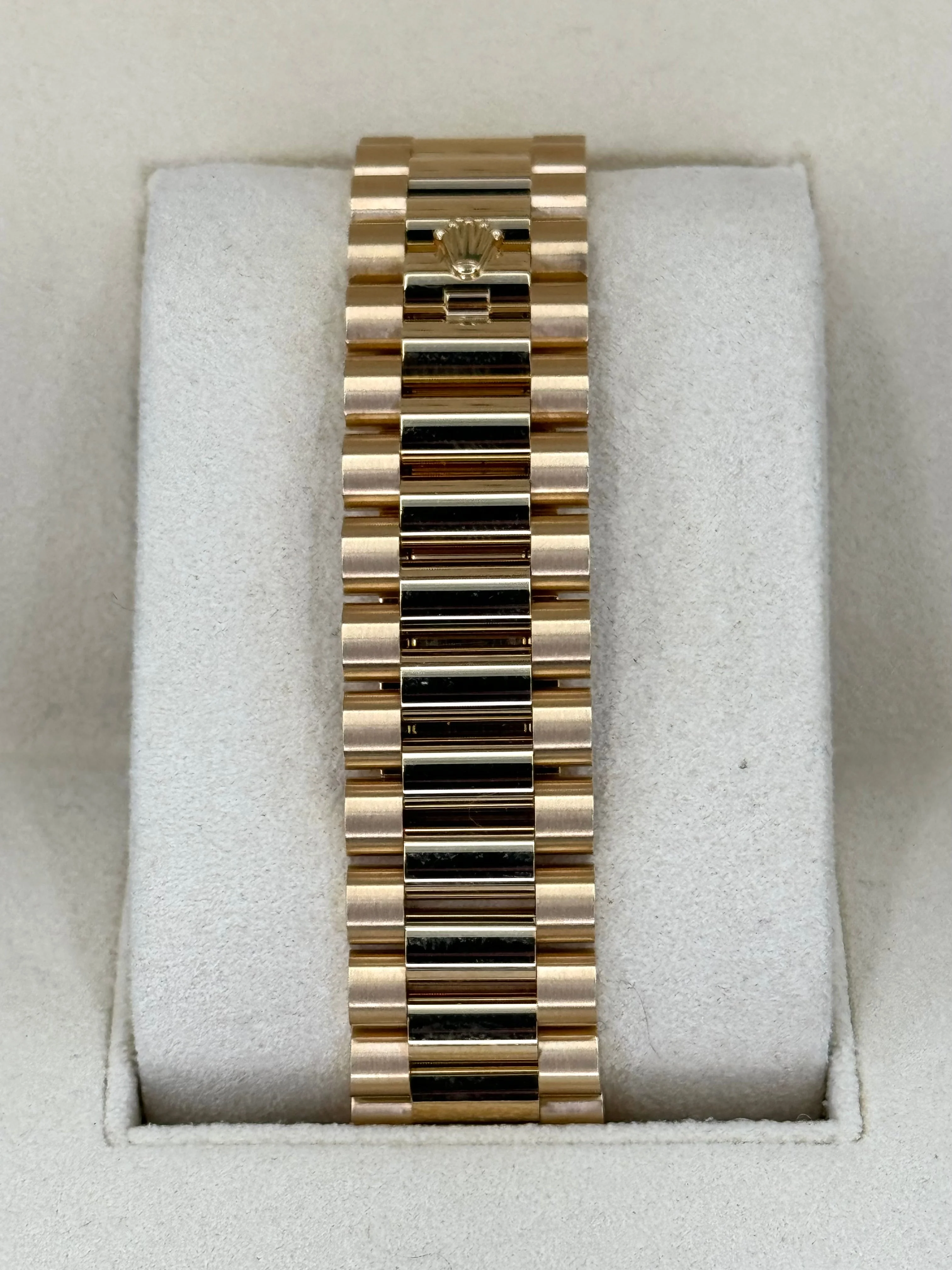 Day-Date 40mm 228238 Presidential White Dial