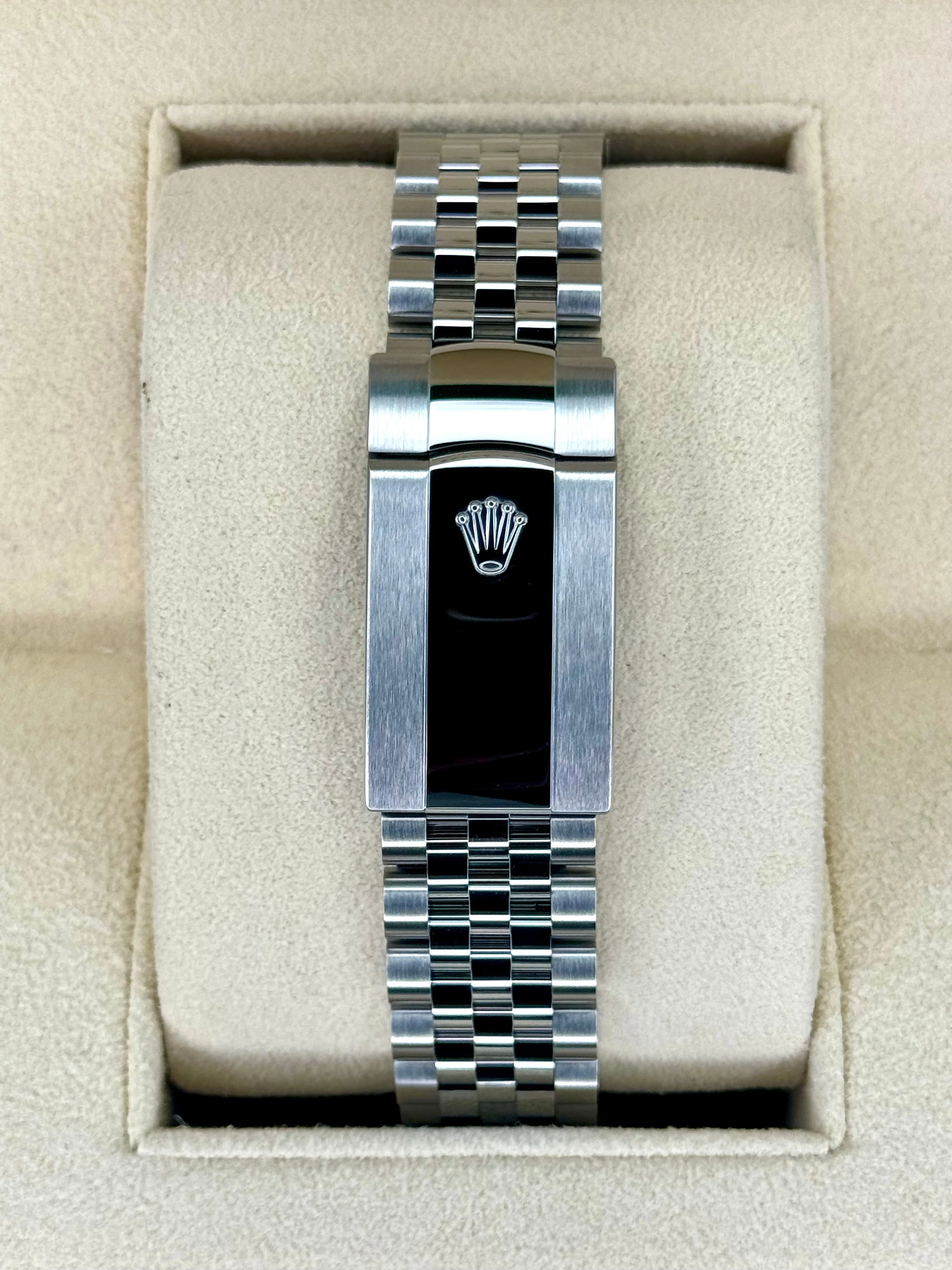 Datejust 41mm 126334 Jubilee Wimbledon Dial