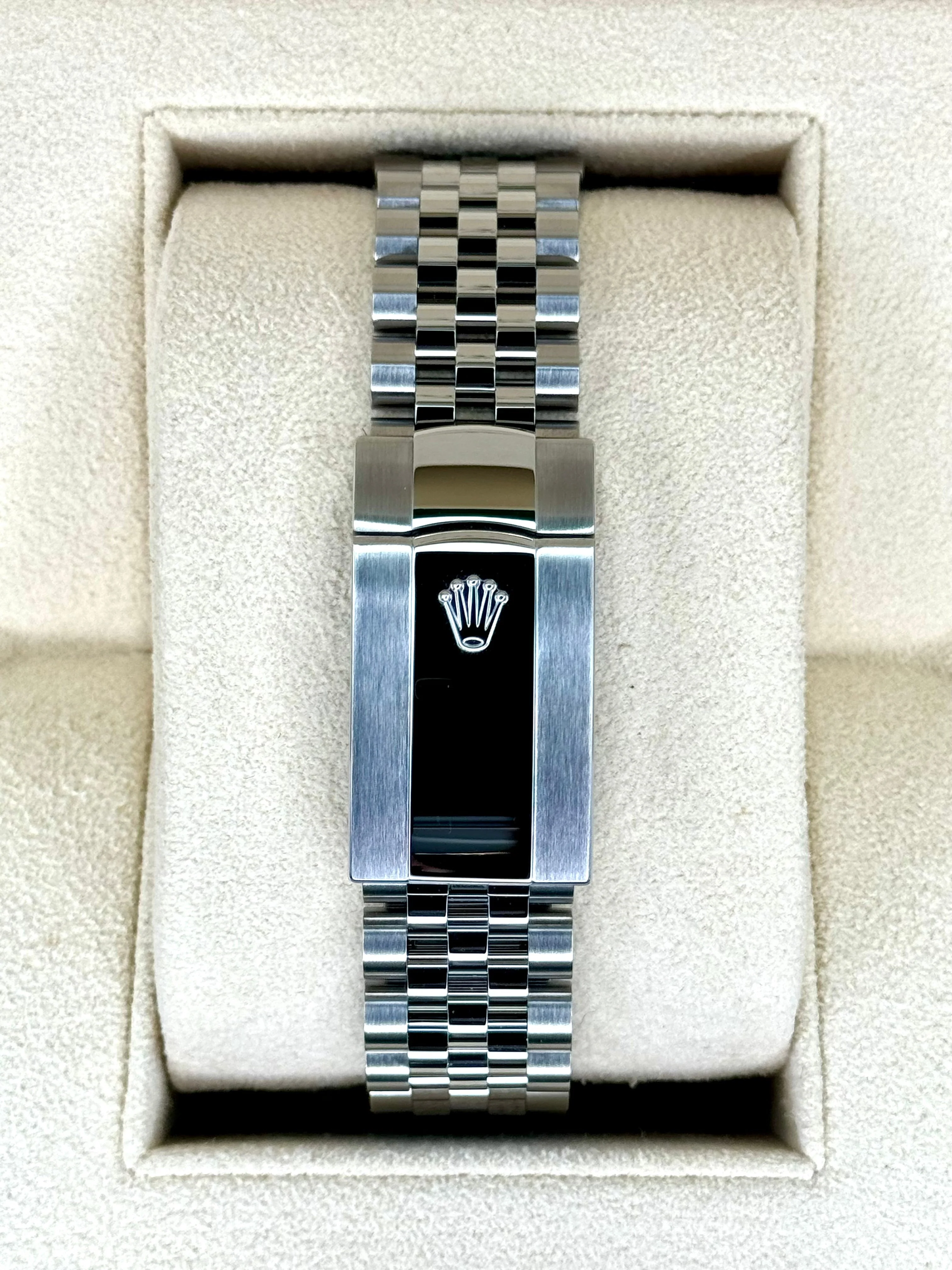 Datejust 41mm 126234 Jubilee Silver Dial