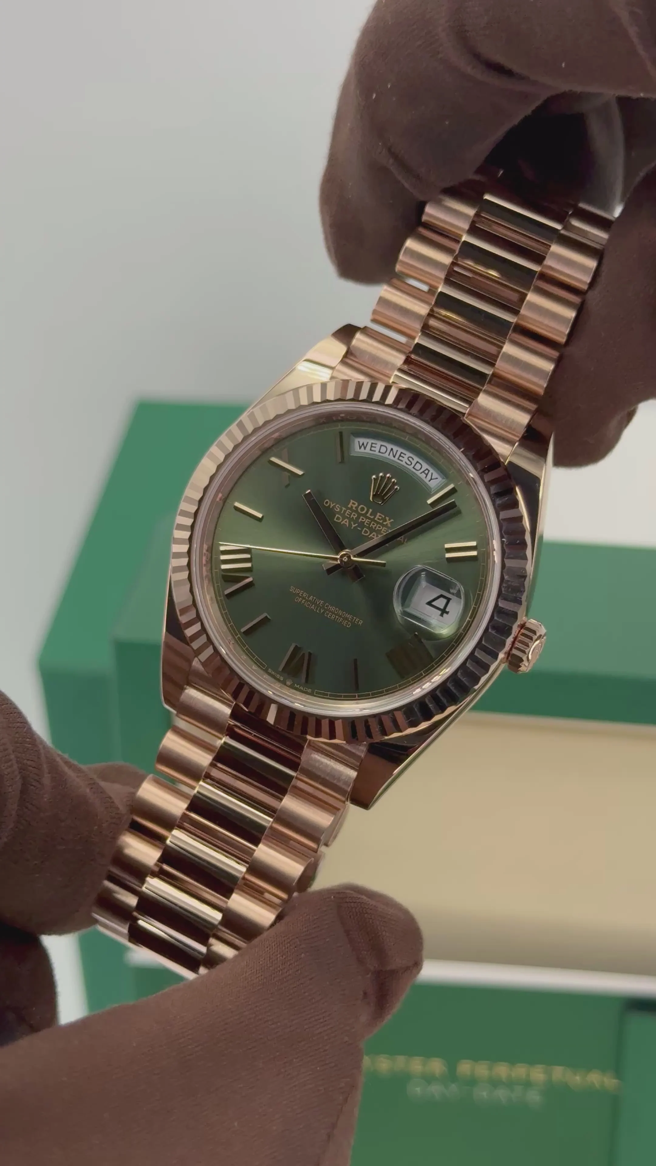 Day-Date 40mm 228235 Presidential Rose Gold Olive Green Dial