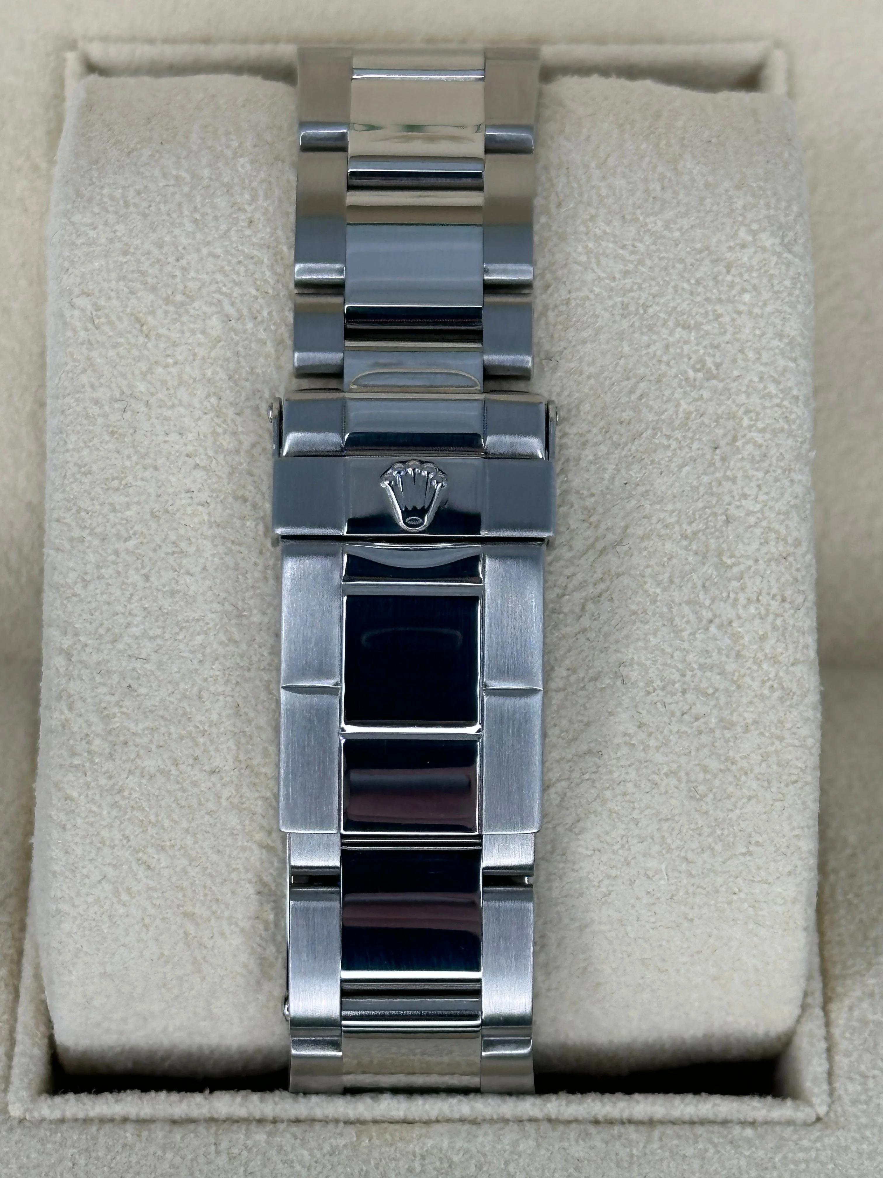 Yacht-Master 40mm 16622 Stainless Steel Platinum Bezel and Dial