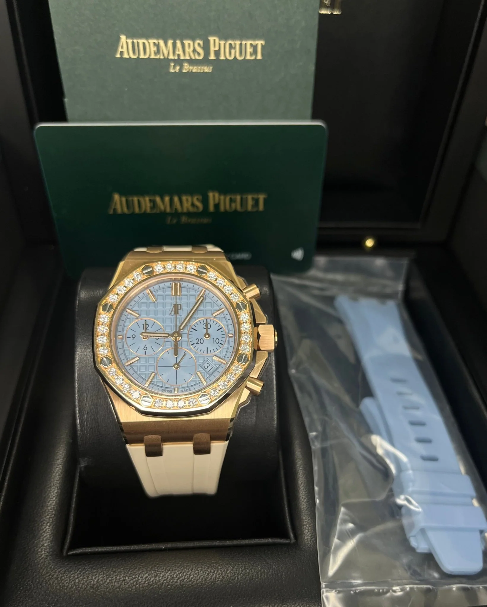 Audemars Piguet Royal Oak Offshore Lady Selfwinding Chronograph 37 mm 26231OR.ZZ.A085CA.01