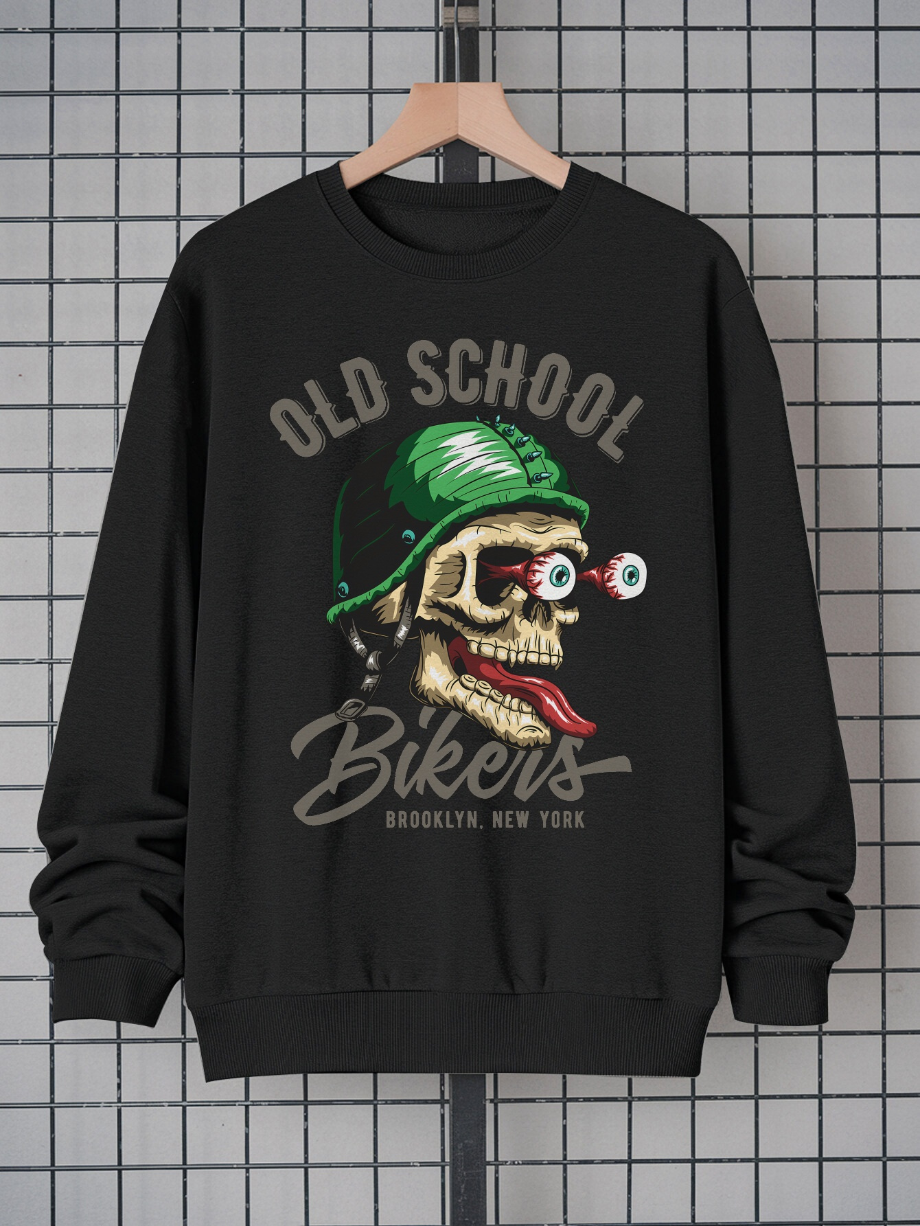 Men's Gothic Punk Skull & Motorcycle Graphic Sweatshirt - 100% Polyester Casual Streetwear Pullover |   Vintage Biker Print, Crew Neck Long Sleeve, Machine Washable Top for Motorcycle Enthusiasts