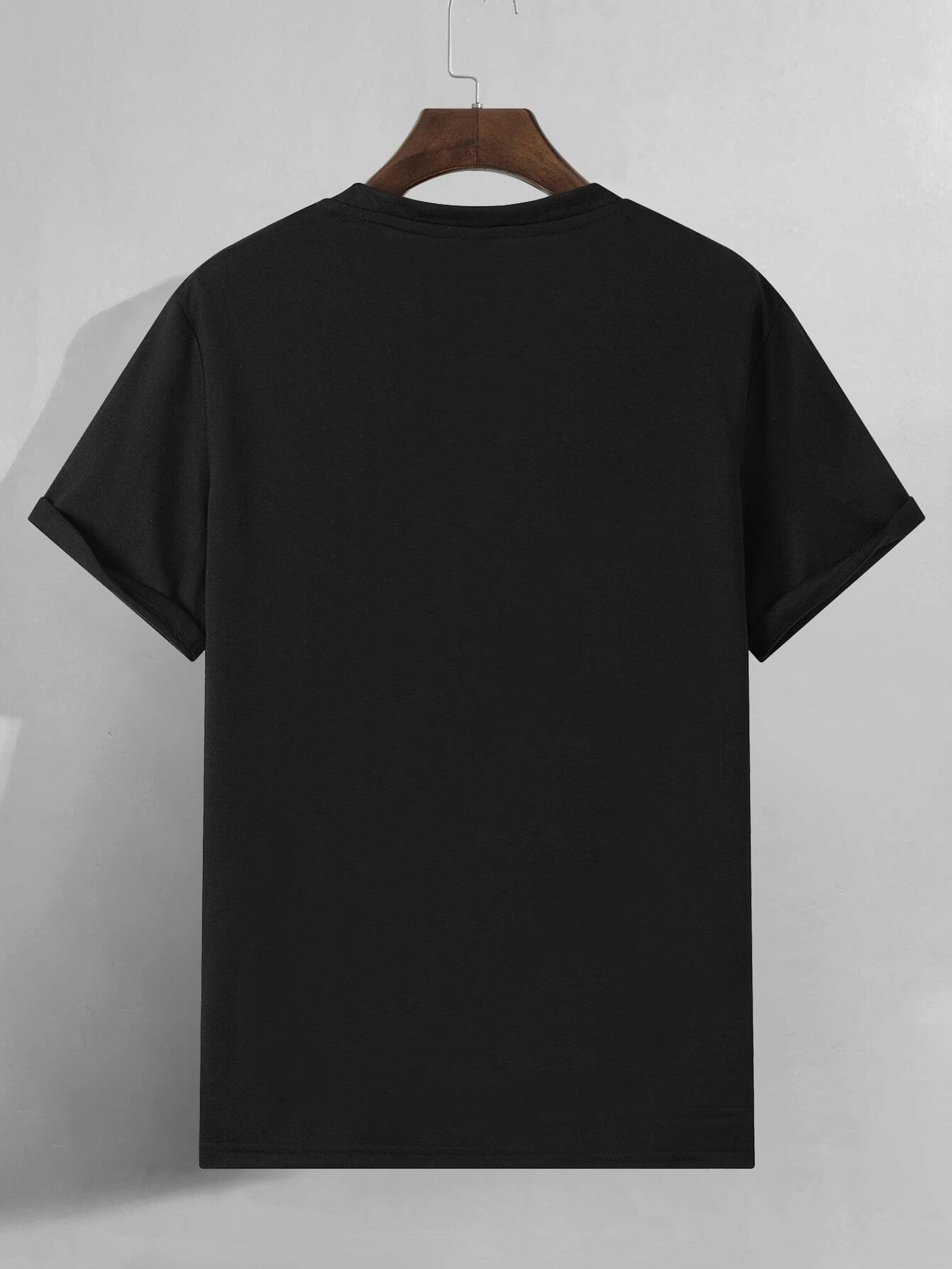 Men's Plus Size King of Hearts Jester Card T-Shirt - Black & Red Gothic Skull & Jester Hat Print, Streetwear Short Sleeve Round Neck Casual Tee for Spring Summer Fall, Joker-Inspired Outfit, PLUS SIZE