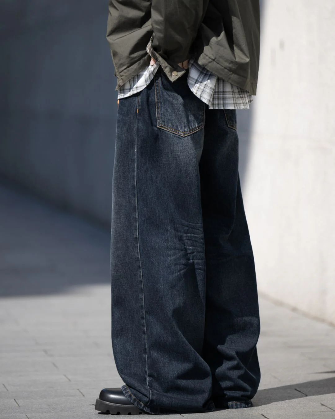Vintage Navy Straight Denim DP056