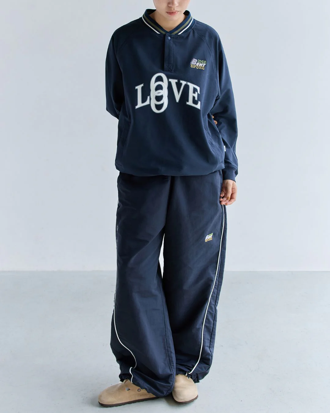 V-neck Half Button Logo Pullover SW093