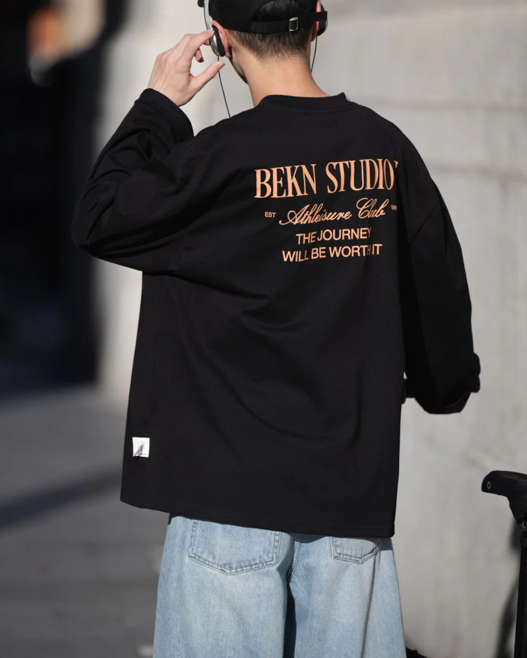 Back Logo Relaxed T-shirt LT076