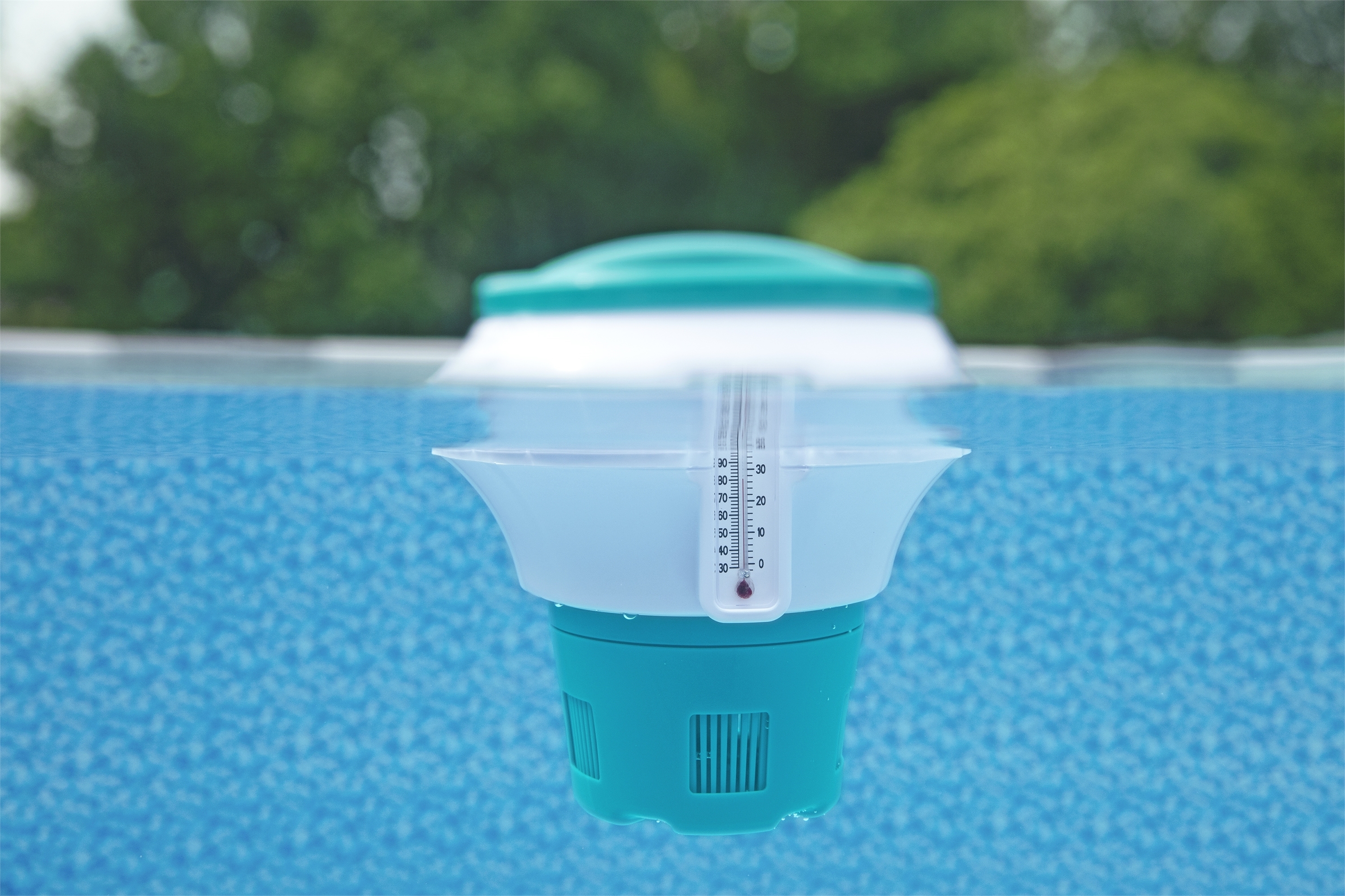 Chemikalienschwimmer mit ChemGuard Schutz