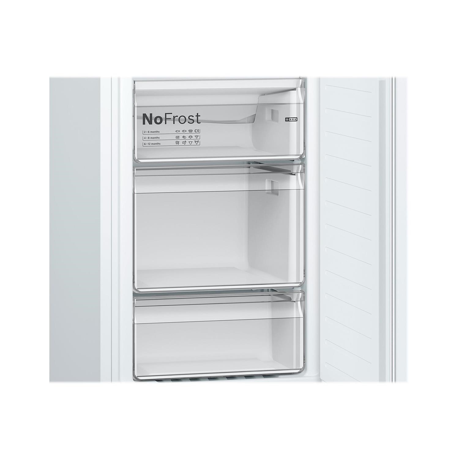 Bosch KGN34NWEAG Freestanding 297 Litre 50/50 Frost Free Fridge Freezer