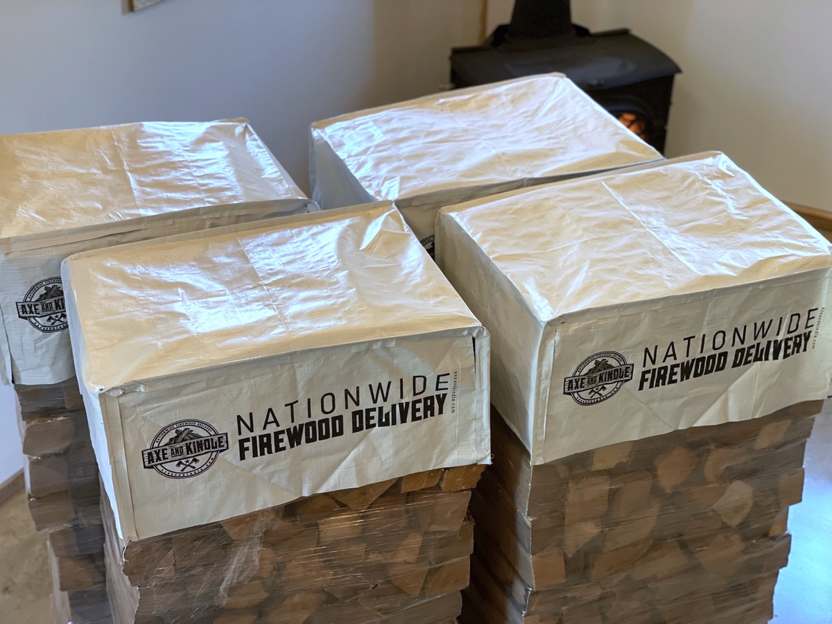 AXE AND KINOLE 4-Stack | Mixed Hardwood Firewood