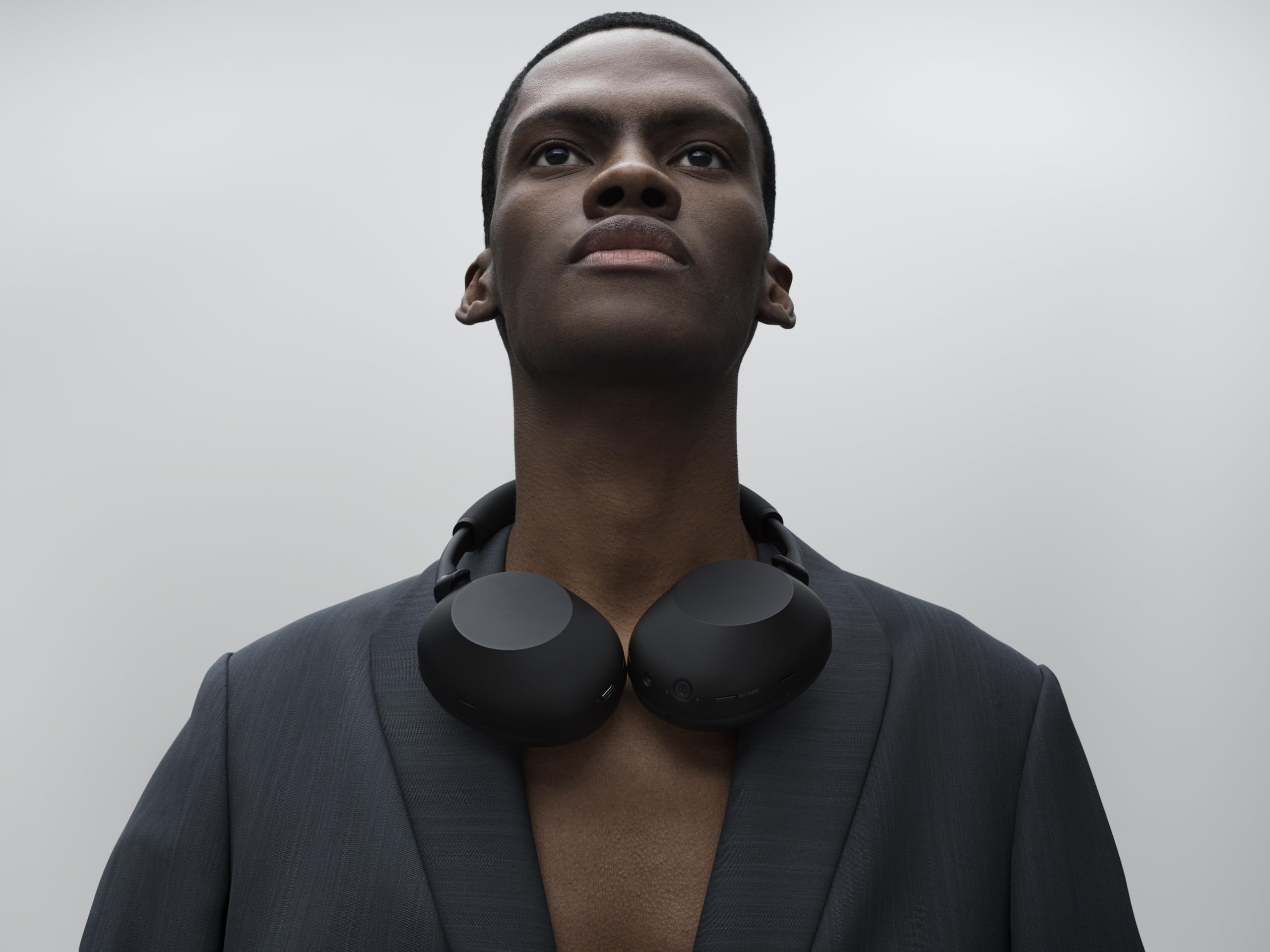 WH-1000XM6 The Best Noise Canceling Wireless Headphones, HD NC Processor QN3, 12 Microphones, Adaptive NC Optimizer, Mastered by Engineers, Studio-Quality, 30-Hour Battery, Black