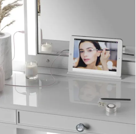 Tresanti Alexandra dressing table with LED lighted mirror
