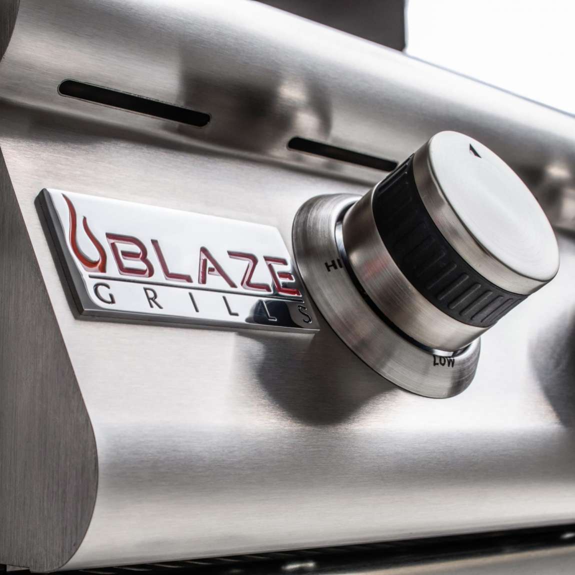 Blaze Prelude LBM 32-Inch 4-Burner Natural Gas Grill - BLZ-4LBM-NG