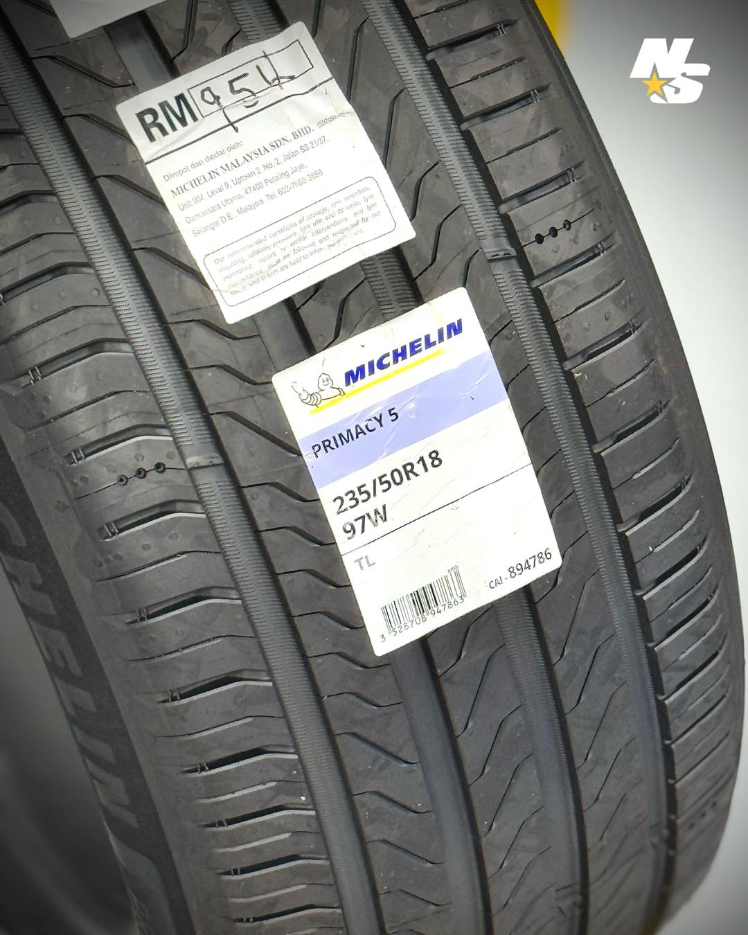 2025 Michelin Primacy 4 Full size