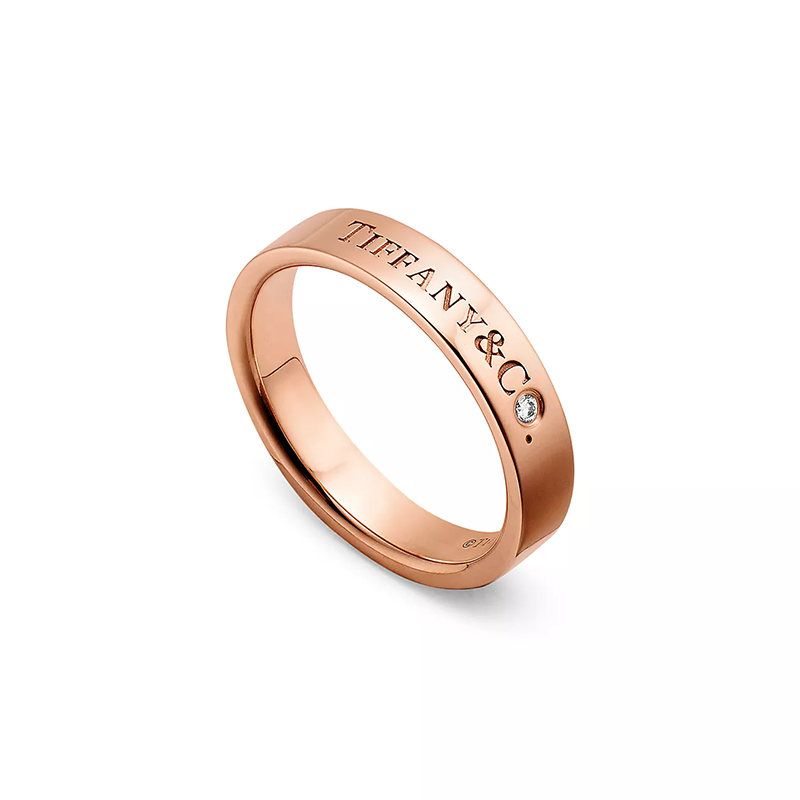 Tiffany & Co. Band Ring in Rose Gold with a Diamond