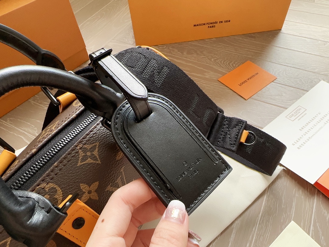 Louis Vuitton M46687 Keepall Bandoulière 25