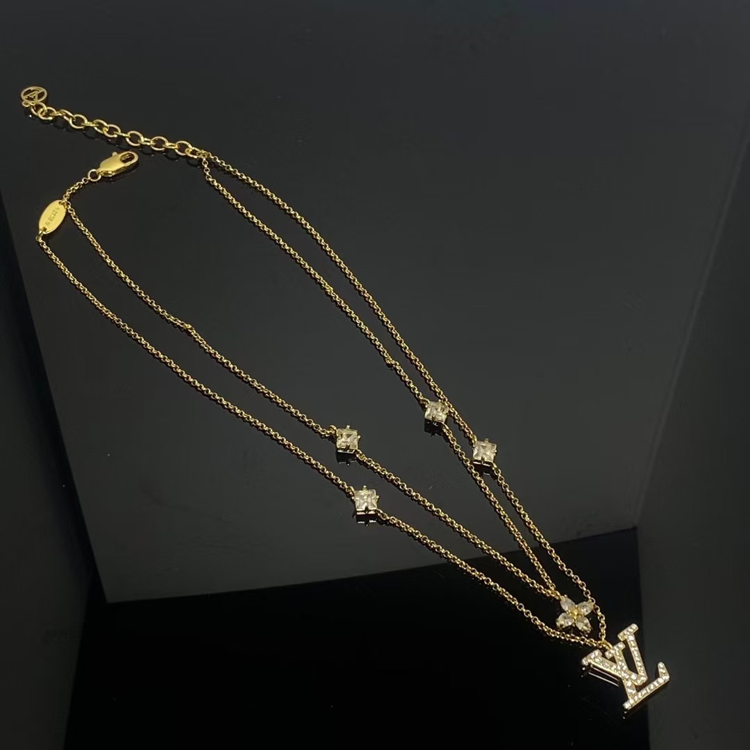 Louis Vuitton Lady Necklace