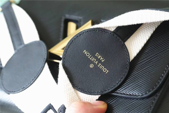 Louis Vuitton M24765 TWIST Medium Handbag