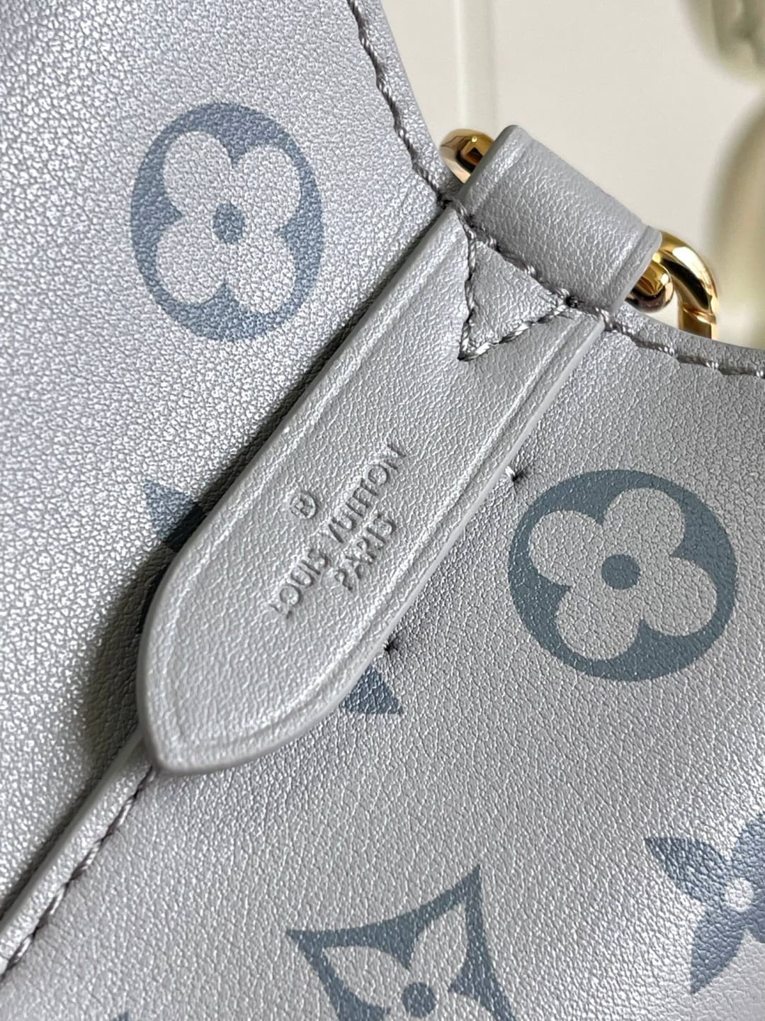 Louis Vuitton M12749 NÉONOÉ BB