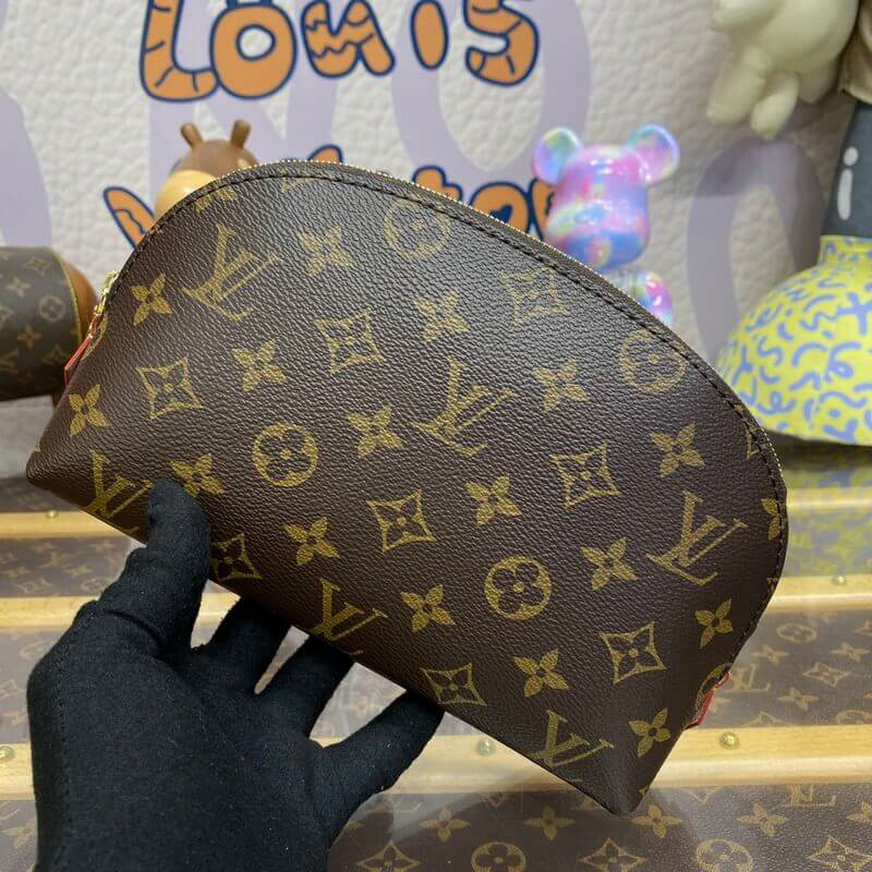 Louis Vuitton Cosmetic Pouch MM M46579