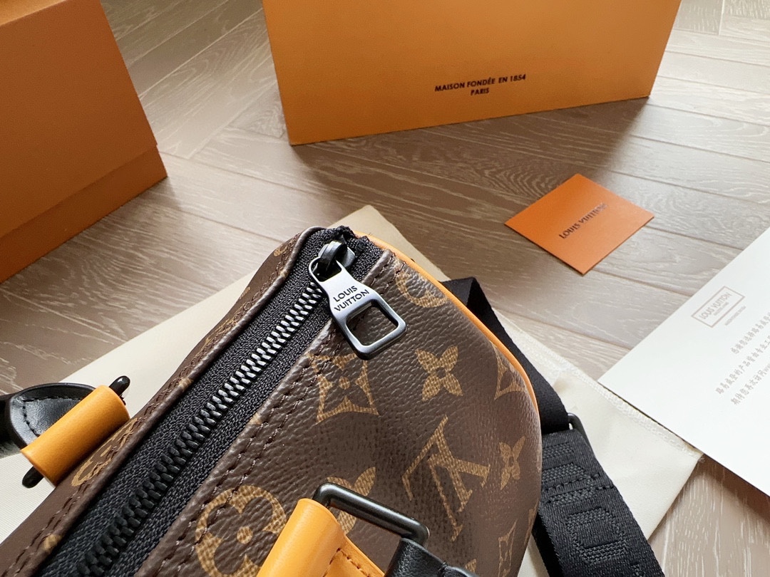 Louis Vuitton M46687 Keepall Bandoulière 25
