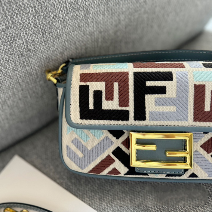 Fendi Baguette Mini