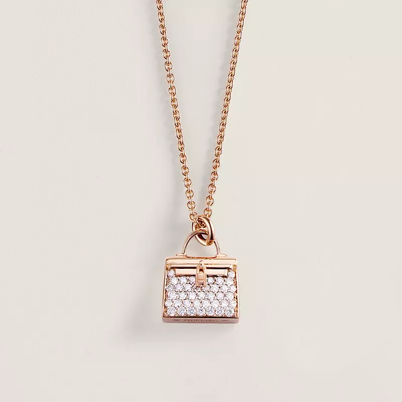 Hermes Amulettes Kelly pendant