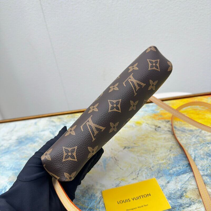 Louis Vuitton Pallas Clutch M41638