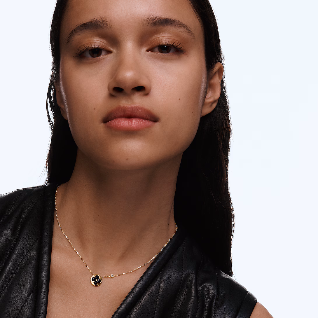 Louis Vuitton Color Blossom BB Sun Pendant, Yellow Gold, Onyx and Diamond Q03790