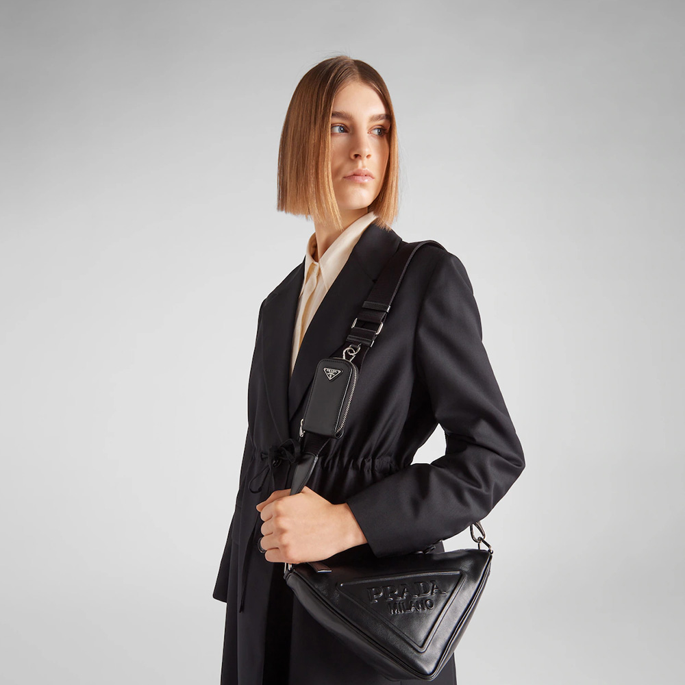 Triangle leather shoulder bag