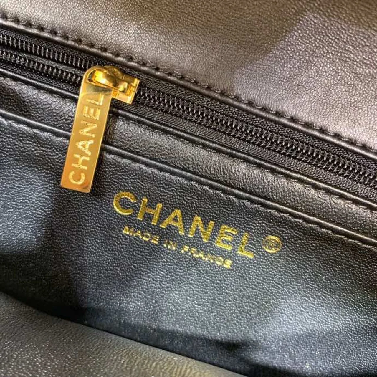 Chanel Classic Flap Bag Gold Toned Hardware Black For Women, Women’s Bags, Shoulder And Crossbody Bags 7.8in/20cm A01116