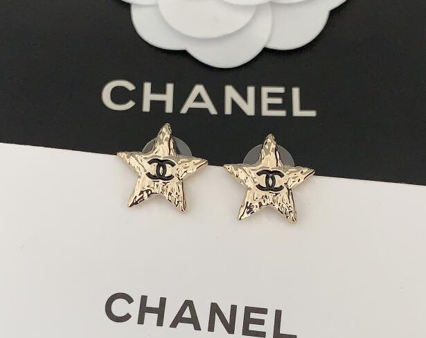 Lava Five-pointed Star Double C Earrings