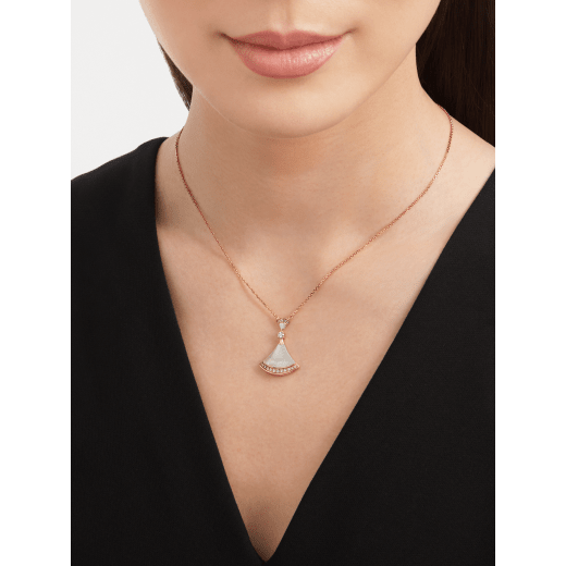 DIVAS DREAM NECKLACE